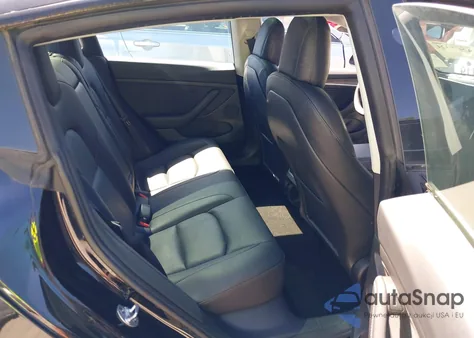 2023 Tesla Model 3 Performance Dual Motor All-Wheel Drive z USA, uszkodzony, nr VIN 5YJ3E1EC6PF395935